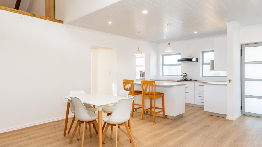 2 Bedroom Property for Sale in Agulhas Western Cape